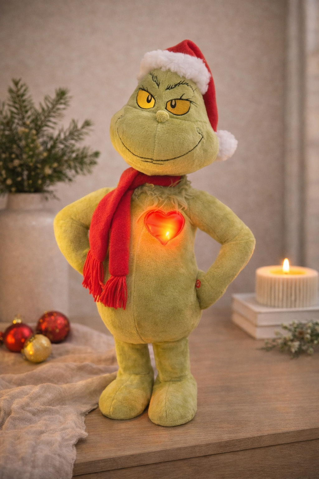 Grinch Light-Up Heart Decor – Playful Statement Piece for Christmas Styling