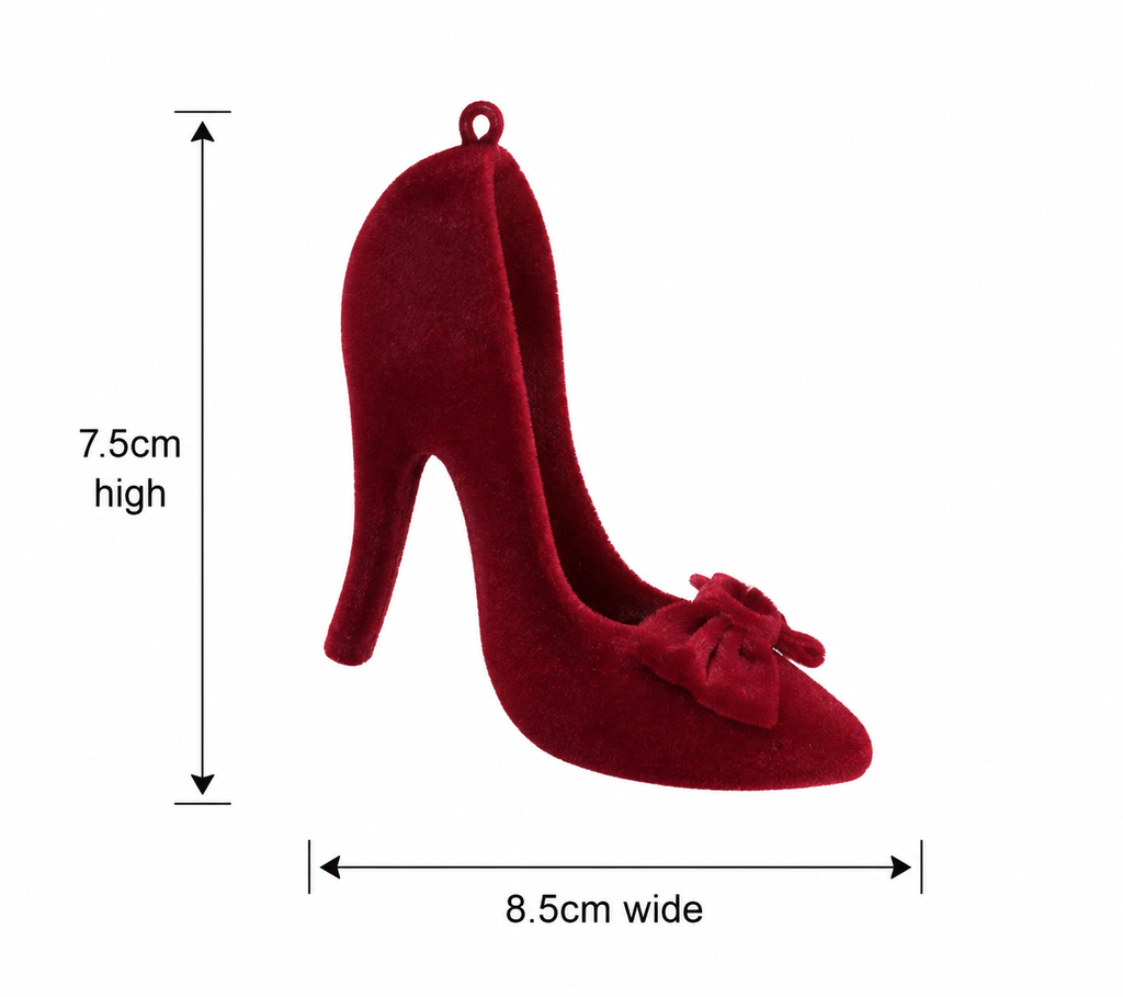 Red velvet high heel ornament on a white background with measurement arrows showing 7.5cm high and 8.5cm wide